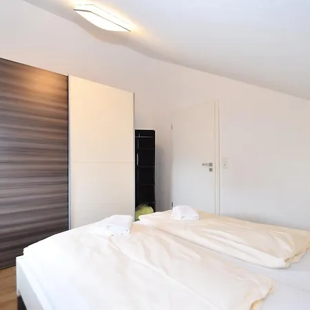 Apartment 2 Separate Mit Balkon An Der Skipiste, Cleaning Included *