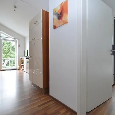 2 Separate Mit Balkon An Der Skipiste, Cleaning Included Apartment *
